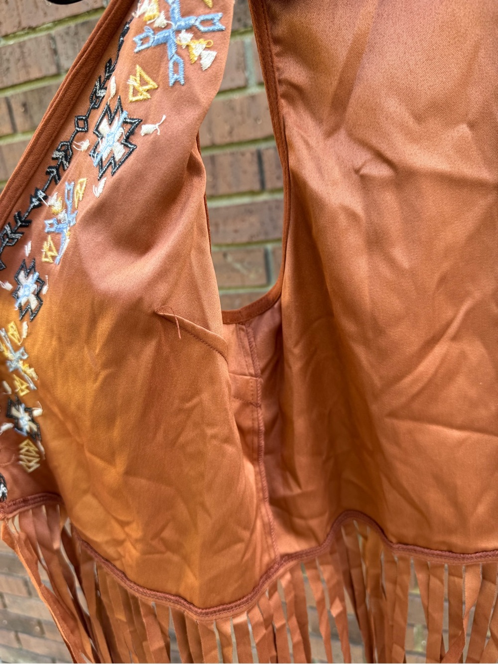 Flying Tomato VTG Boho Southwestern Embroidered Faux Suede Fringe Vest Medium - Picture 6 of 8